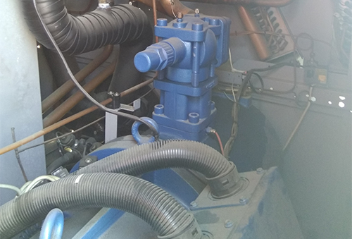 风冷螺杆热泵机组维修保养,空调机组维修,中央空调机组维修