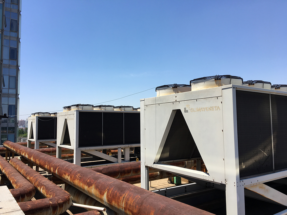 克莱门特风冷热泵螺杆机组维修