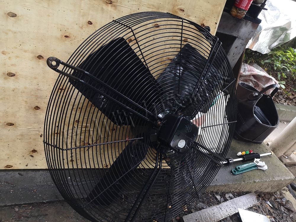 冷凝风机清洗,中央空调维保，克莱门特、顿汉布什机组维保，顿汉布什压缩机维修，主板维修，