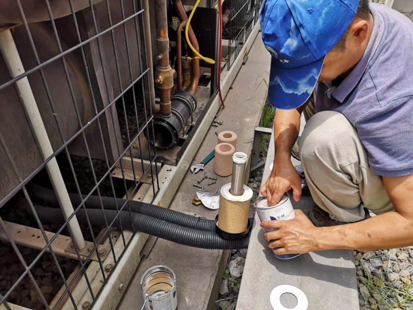 开利风冷螺杆热泵机组维保