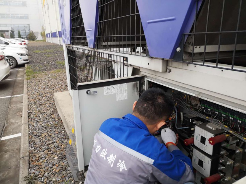 昆山冰水机组维修